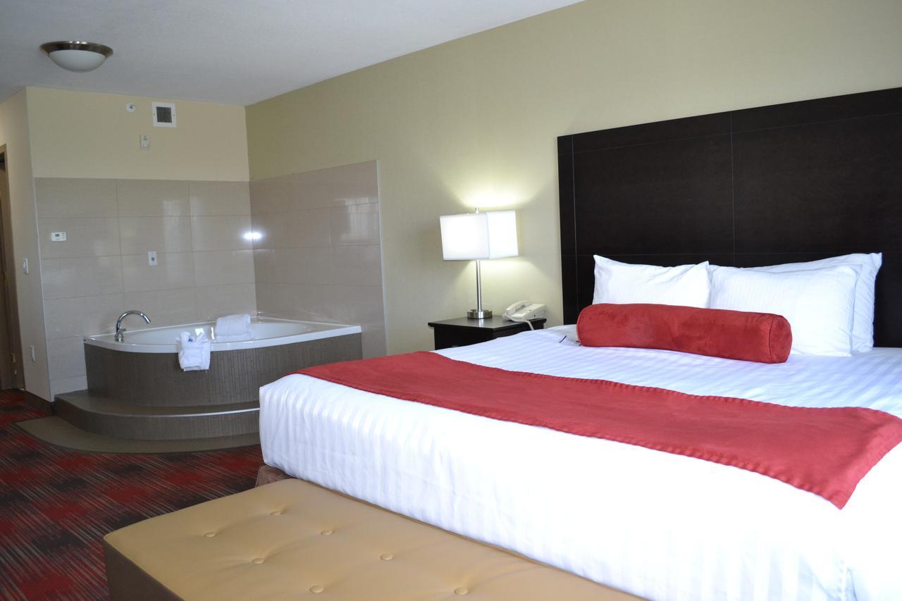 Best Western Plus Red Deer Inn & Suite Exterior photo